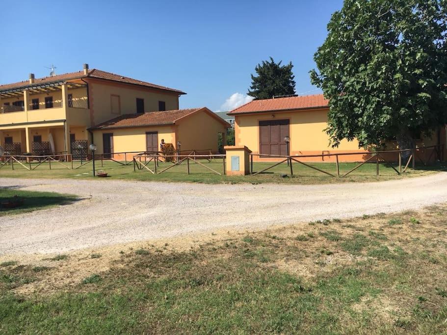 Deste - In Campagna 4 Posti Letto Con Giardino La Sdriscia Esterno foto